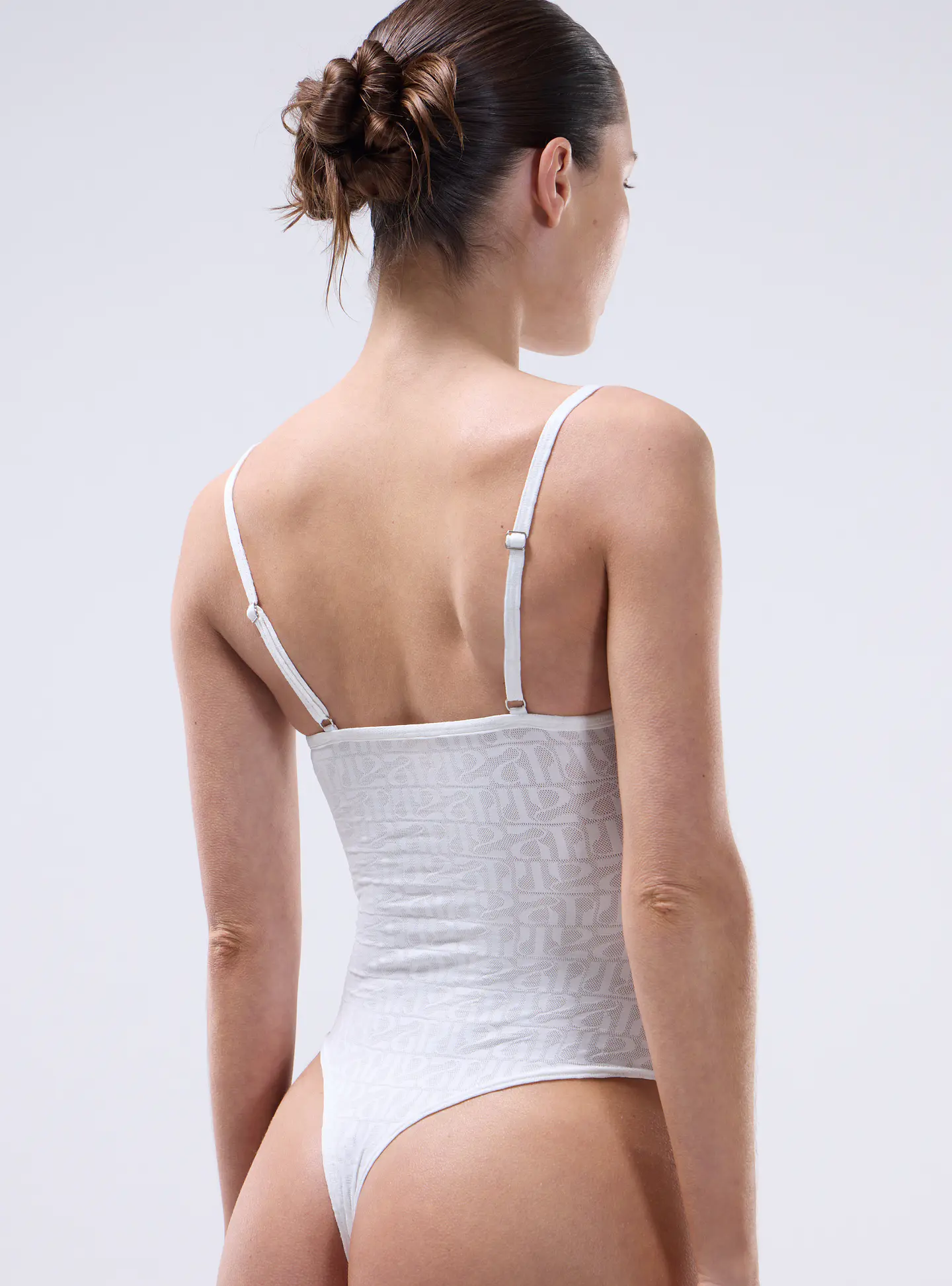 Body Insignia Blanco 3