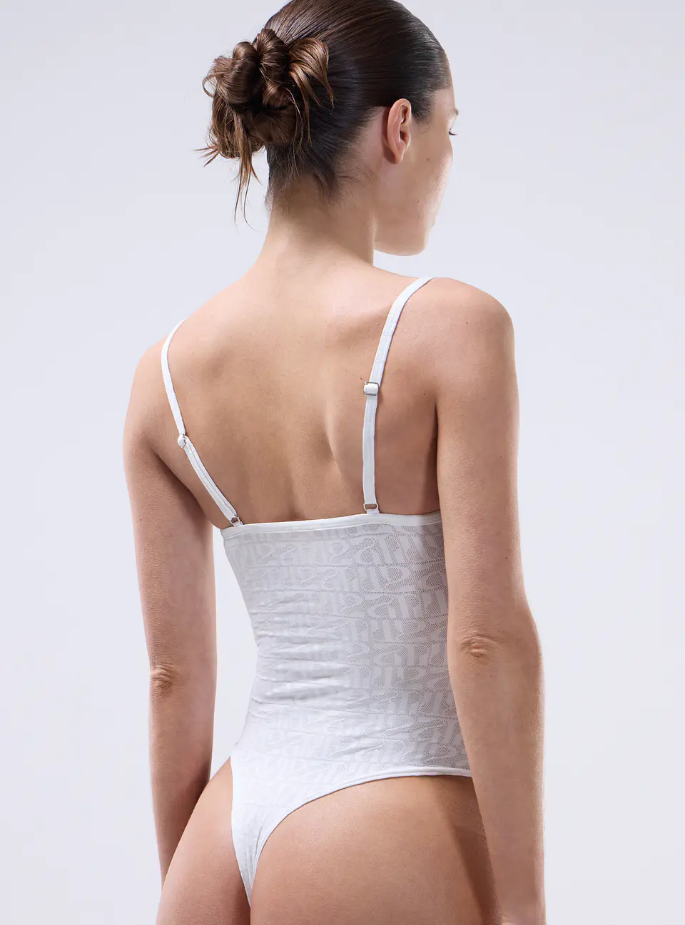 Body Insignia Blanco 3