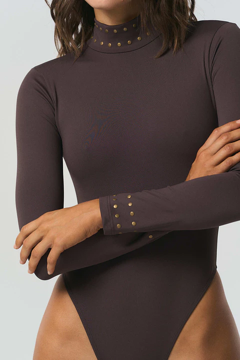Body Neckline Chocolate