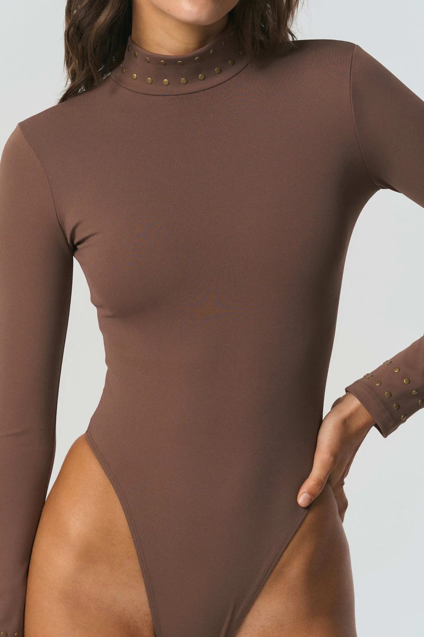 Body Neckline Beige 2