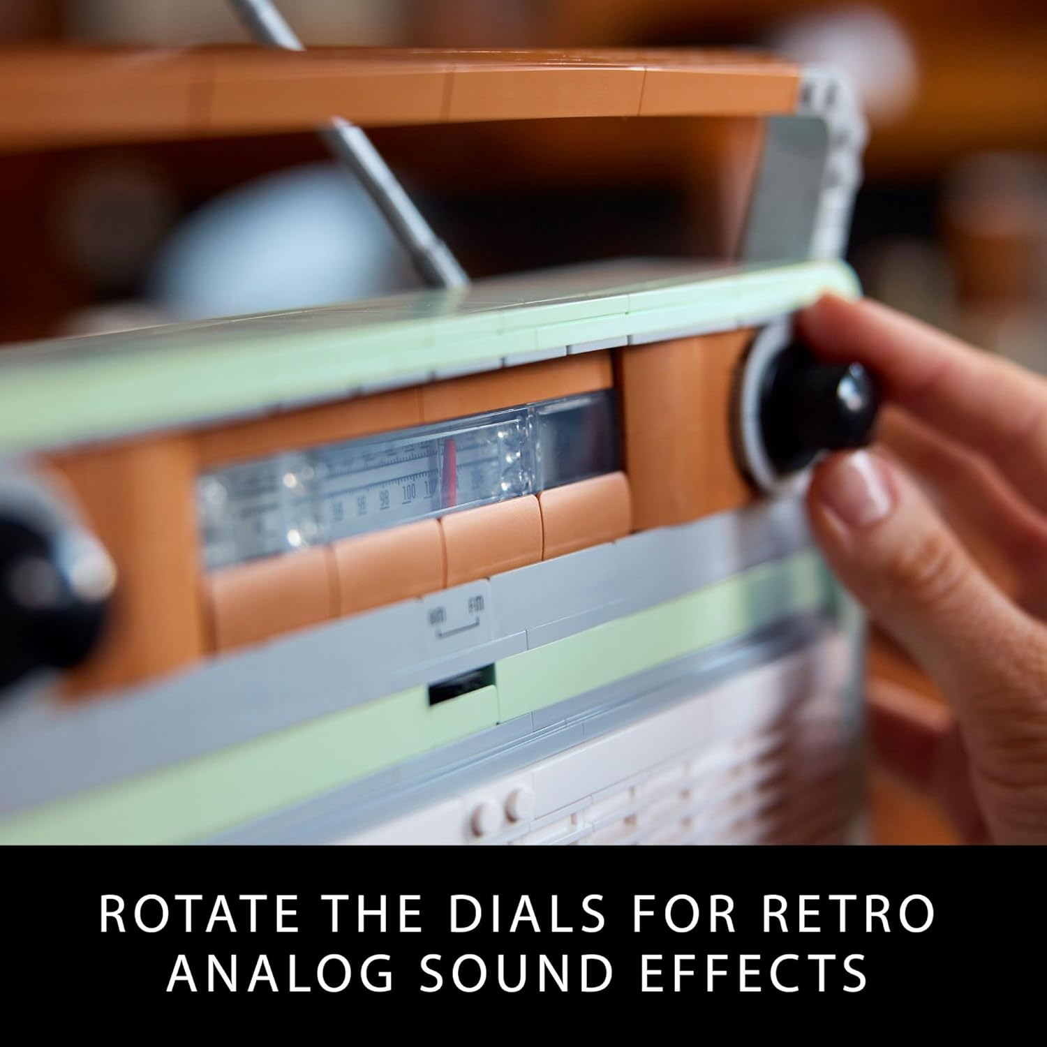 Lego Icons Construcción de Radio Retro  906pzs 18+años 5