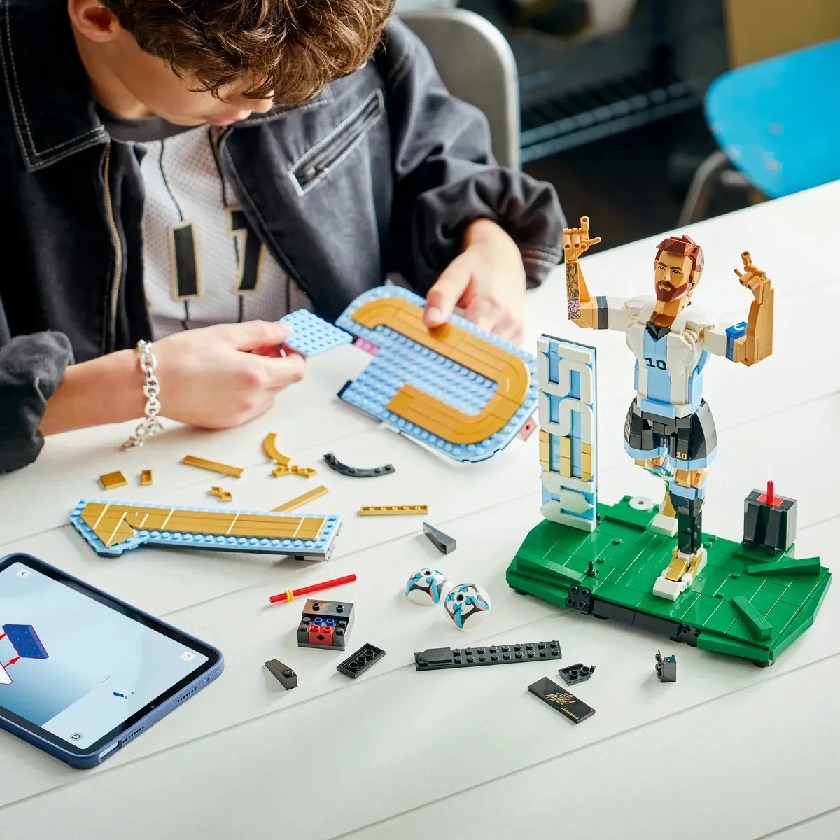 Lego Editions Sports Lionel Messi: Leyenda Del Futbol 43015 4