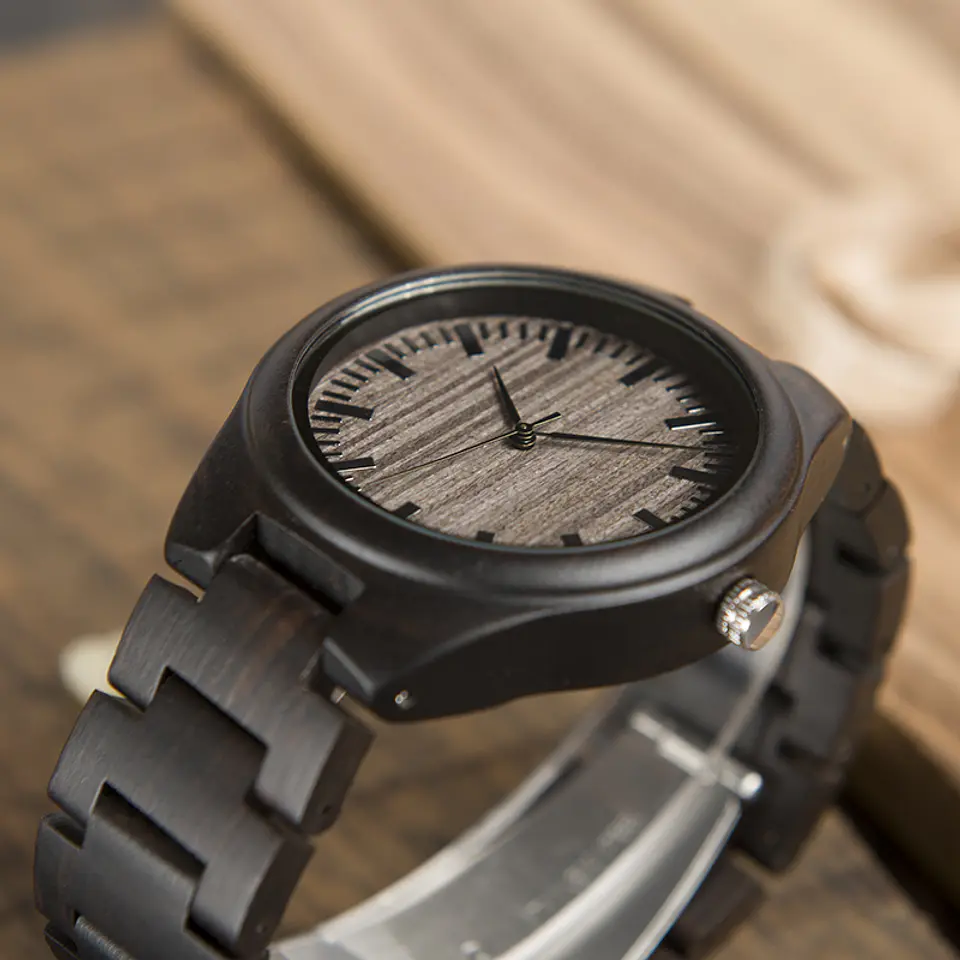 Reloj de madera Ebony Elegance 5