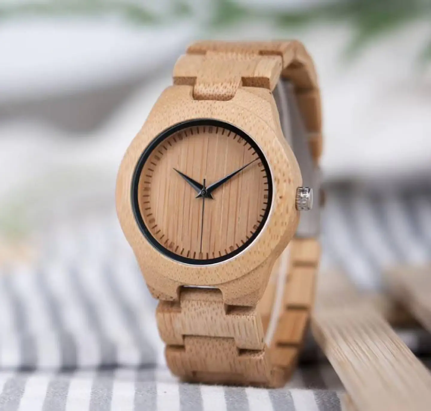 Reloj de madera Bamboo Essential 3