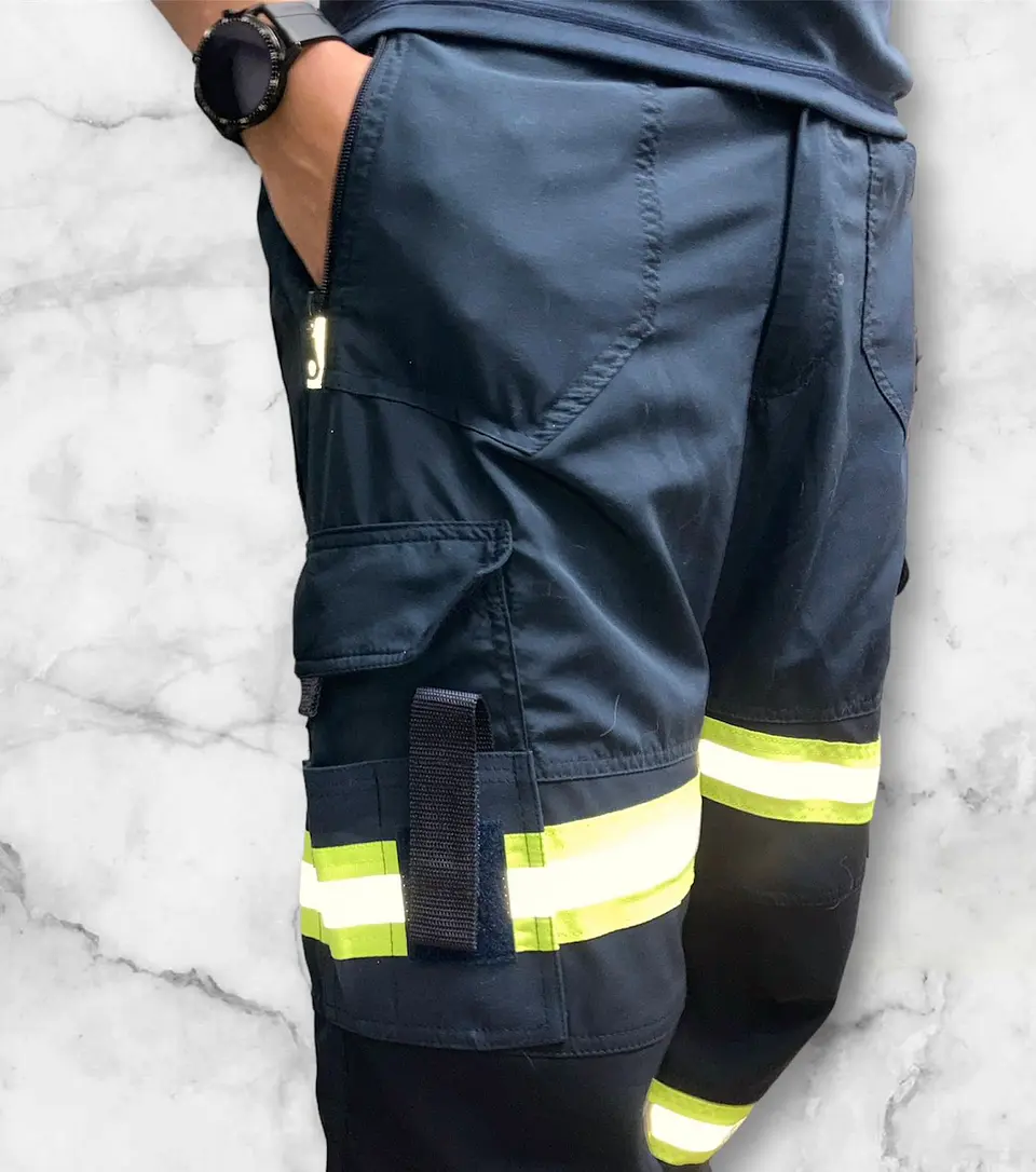 Pantalon Prehospitalario Cargo de Turno Largo – Rendimiento real para jornadas exigentes 1