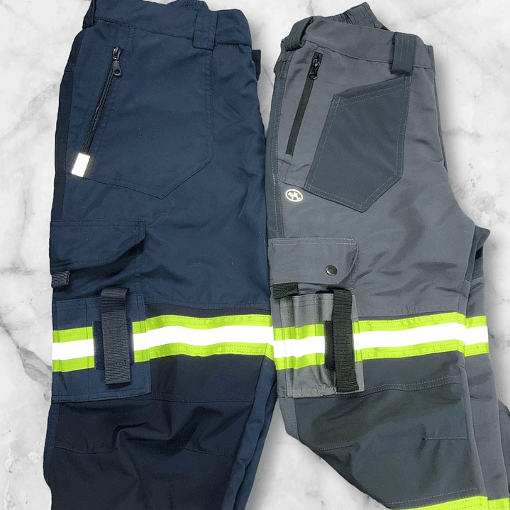 Pantalón Cargo Antifluido Unisex 3