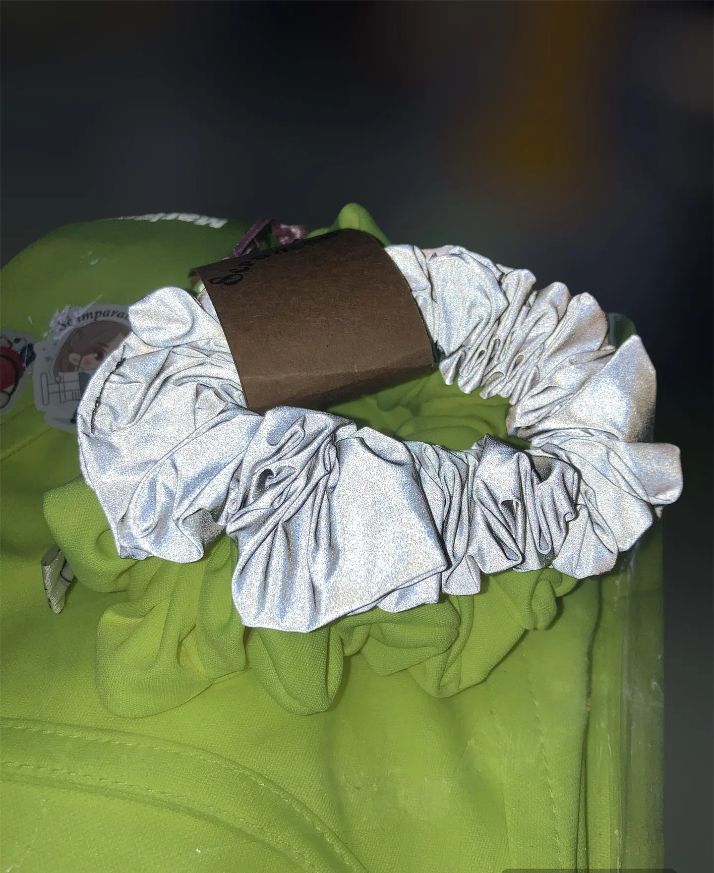 Scrunchie Reflectivo Turno Noche  3