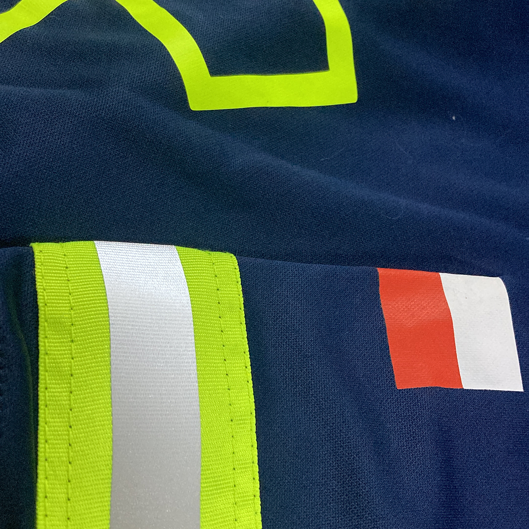 Polera Cuello y Botón Femenina 5