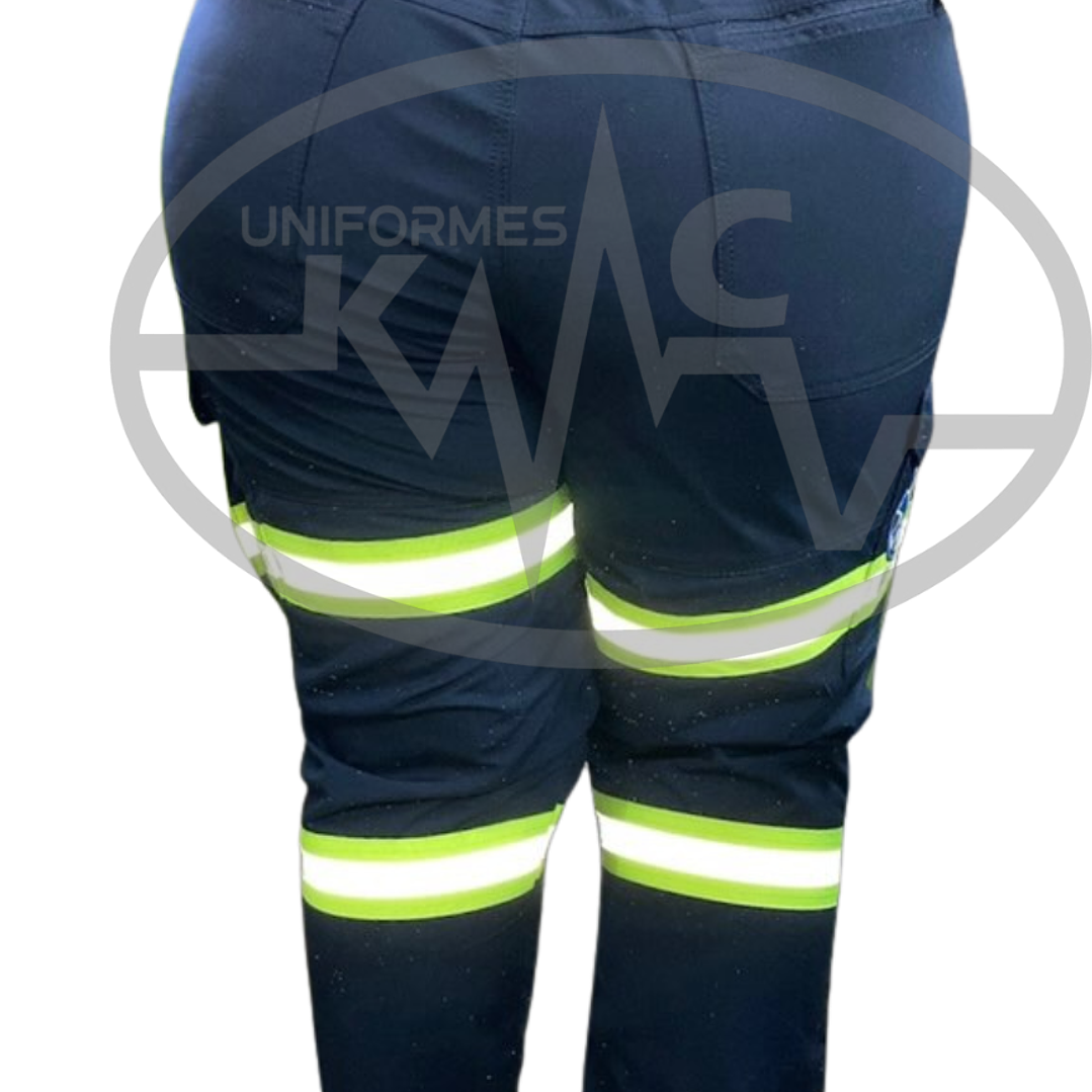 Pantalón Cargo Antifluido Femenino 3