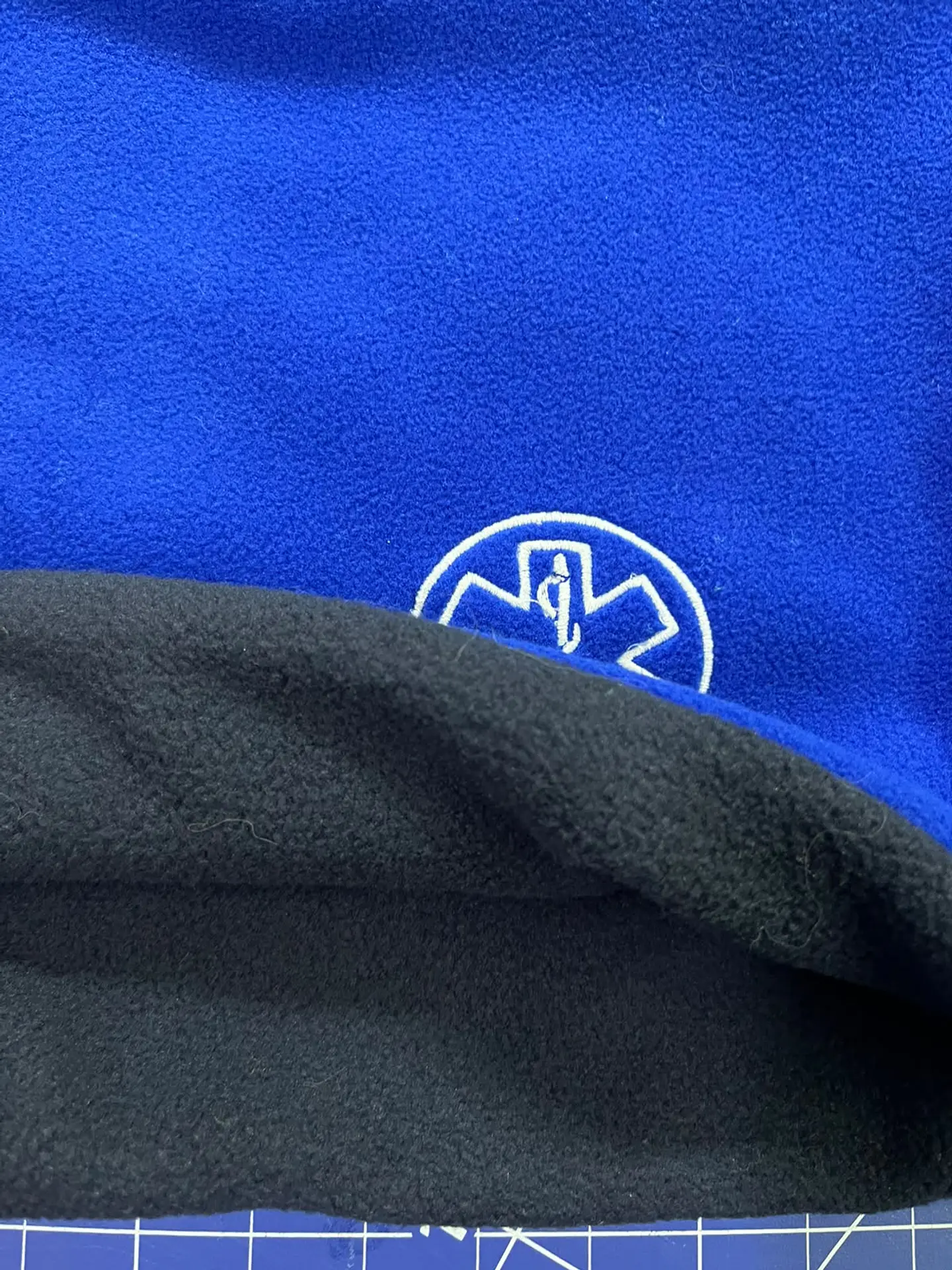 Cuello de polar Azul rey 2