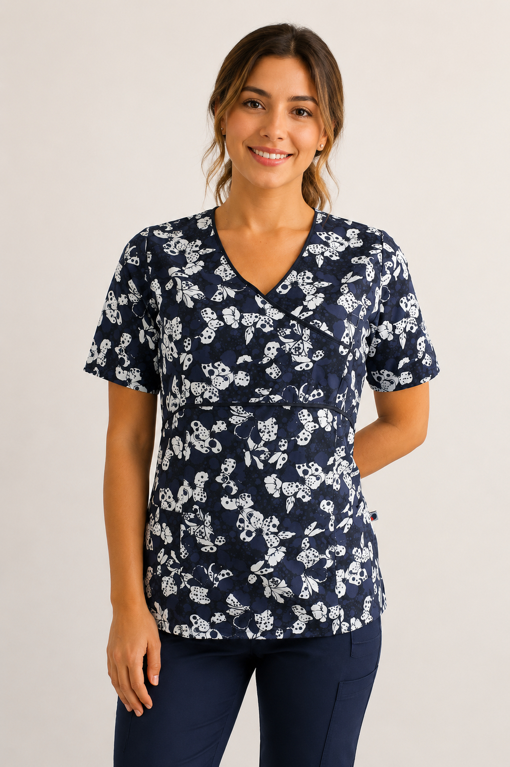 Top Clínico Mujer Petunia – Estampado Loto Azul Marino 1