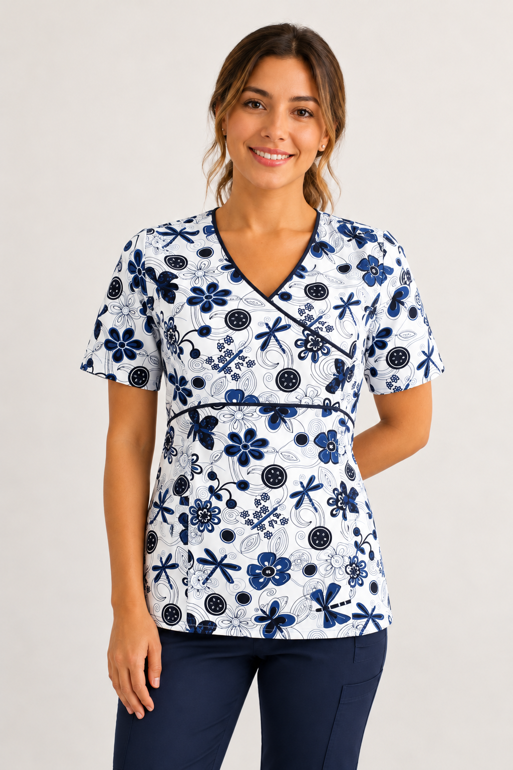 Top Clínico Mujer Petunia – Estampado Libelulas Azul Marino 3