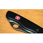 Navaja Victorinox Sentinel One Hand 0.8413.m3 Negra 2