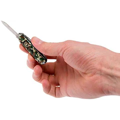 Navaja Victorinox Classic SD  0.6223.94 Camouflaje