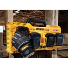 CARGADOR RAPIDO DEWALT 4 PUERTOS 8 AMP DCB104 1