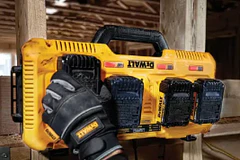 CARGADOR RAPIDO DEWALT 4 PUERTOS 8 AMP DCB104