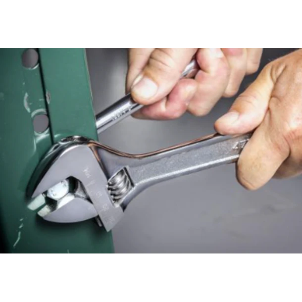 LLAVE EXPANSIVA SATA 15