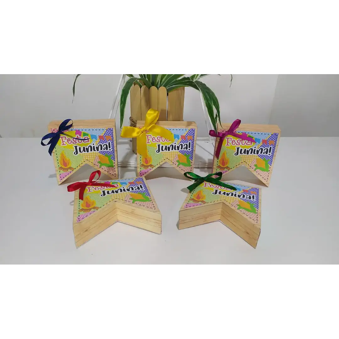 Arquivo de Corte Festa Junina Caixa Bamdeirinha (Leia a Descrição) 1
