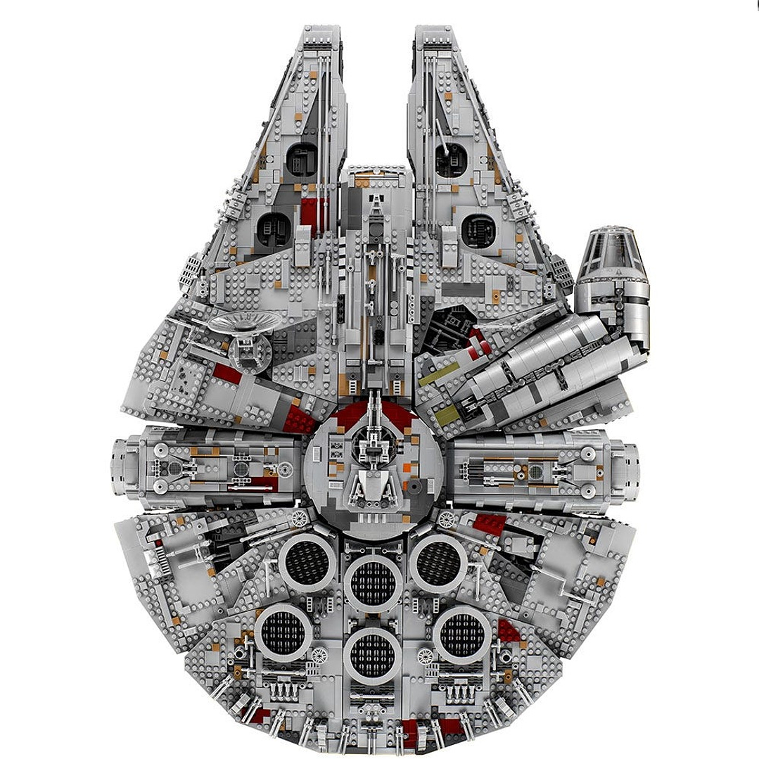 Millenium Falcon – 7541 piezas 4