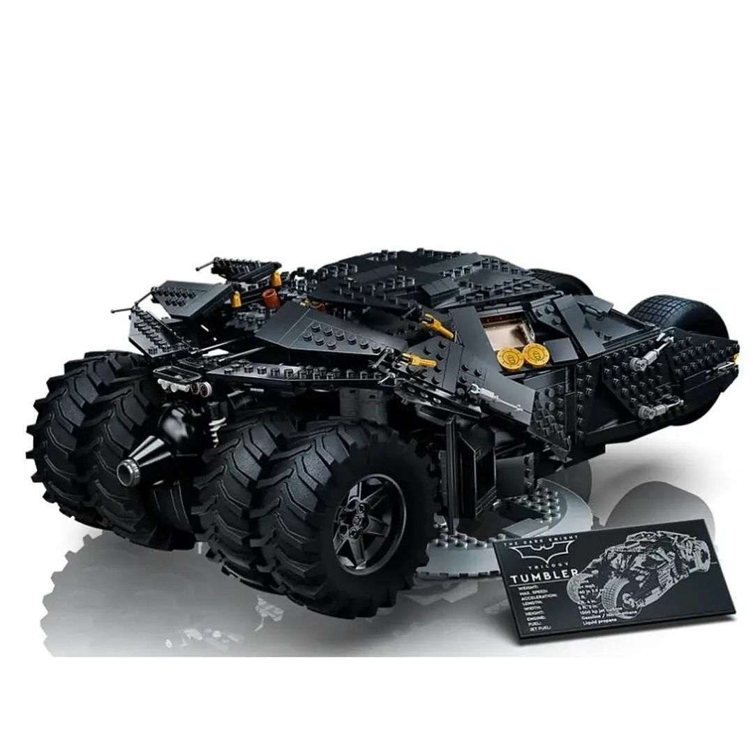 Torre de los Vengadores – 5201 piezas + Batmóvil Blindado – 2049 piezas 2