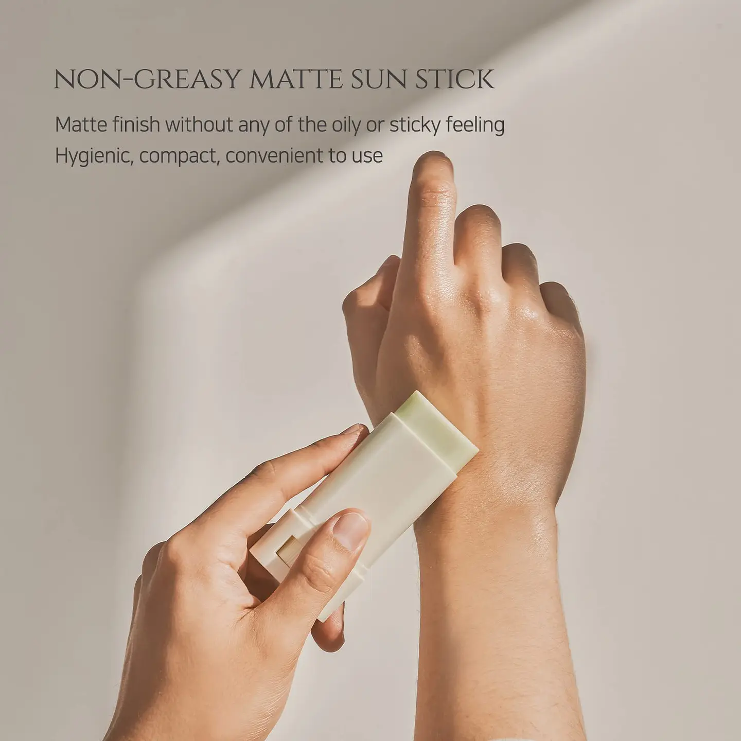 Matte Sun Stick : Mugwort + Camelia SPF 50+ PA++++ (Beauty of Joseon) 18gr Protector solar en barra matificador 3