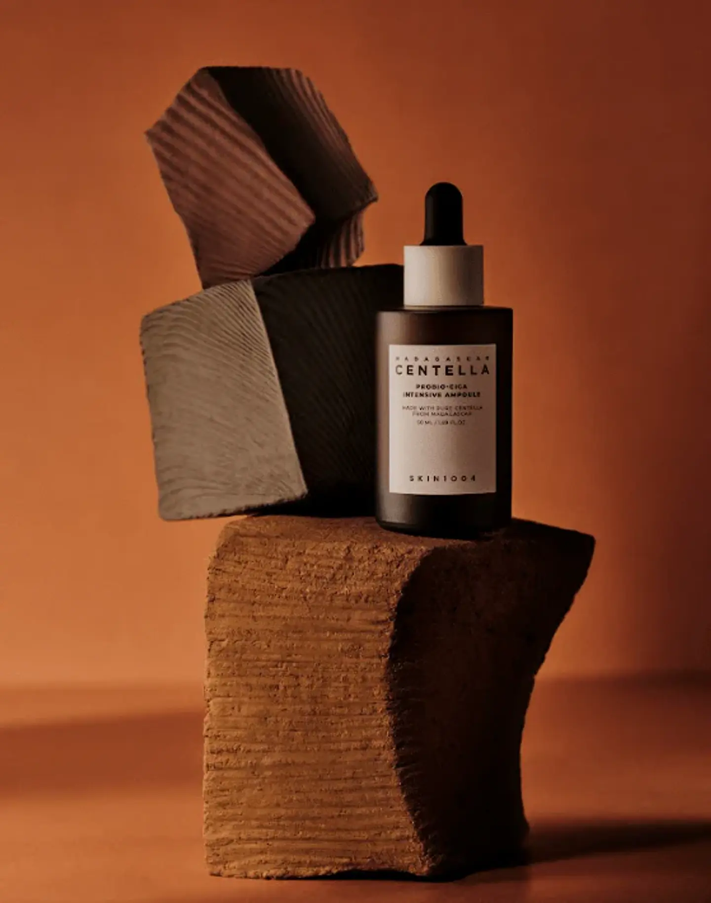  Madagascar Centella Probio-Cica Intensive Ampoule (SKIN1004) - 50ml Serum antiedad con probióticos y centella 14