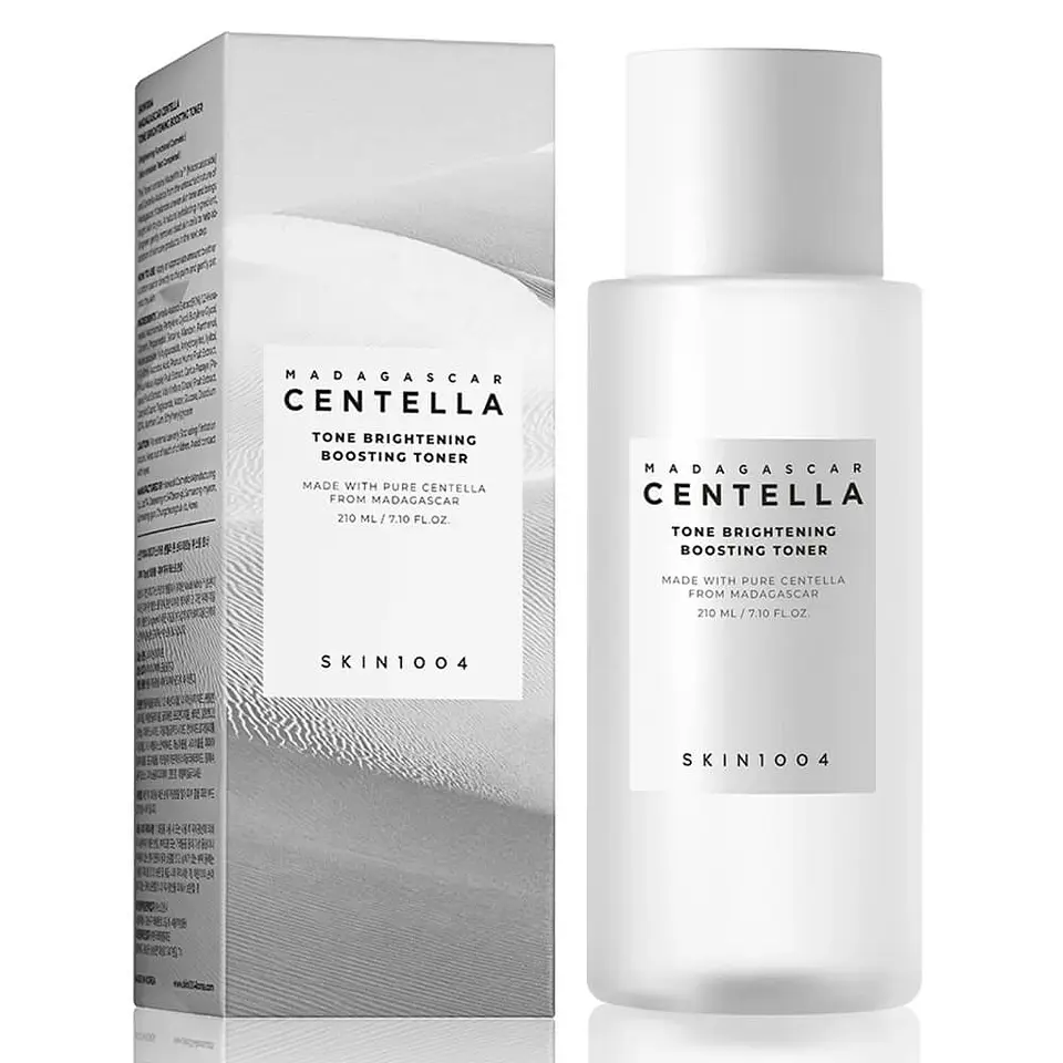 PRÓXIMAMENTE Madagascar Centella Tone Brightening Boosting Toner (SKIN1004) - 210ml Tónico aclarante con miacinamida y ácido tranexámico 1
