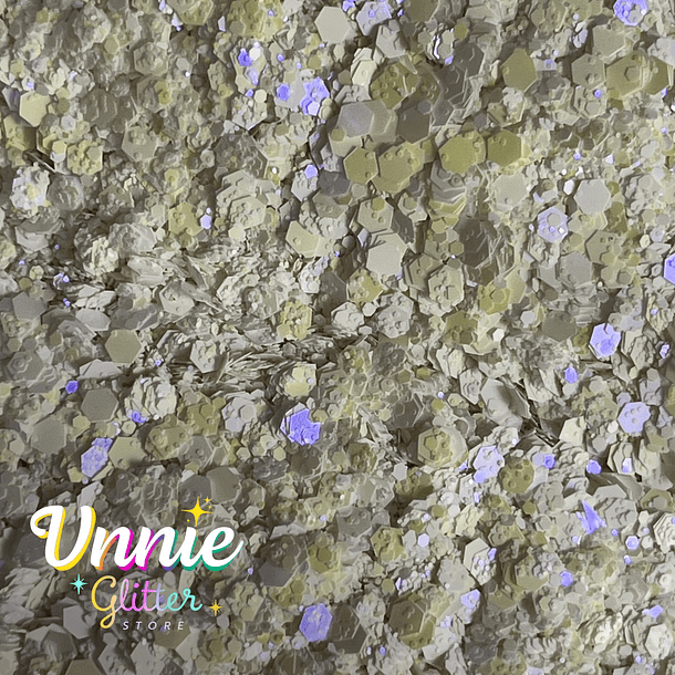 Glitter chunky white magic 