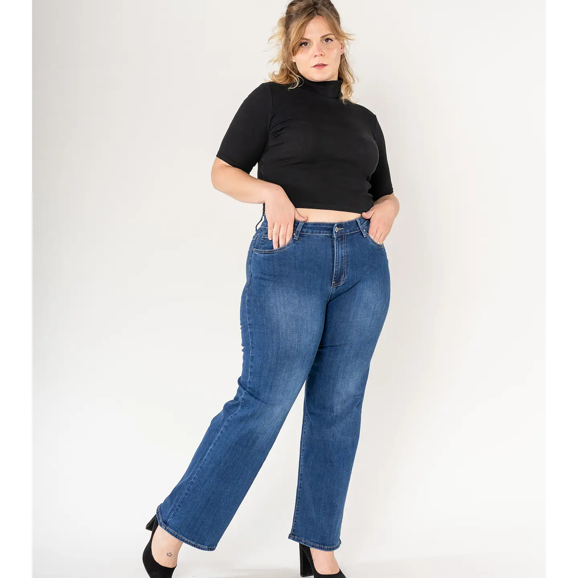 Plus Size Wide Flared Jeans Blue 2