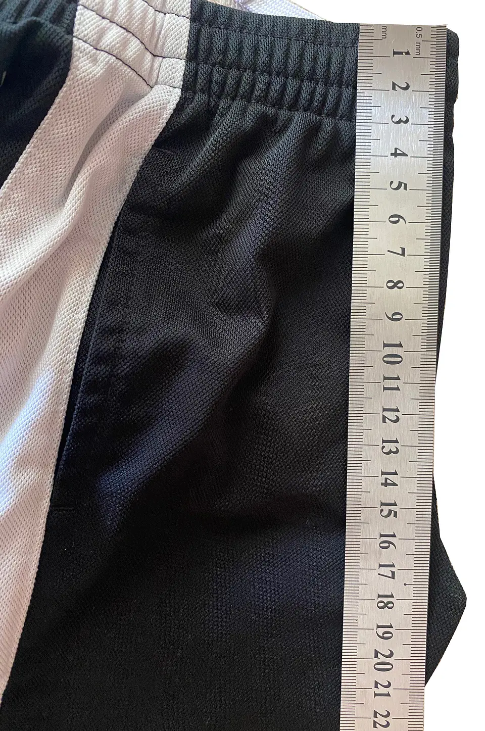 Pantalón Buzo Nike Dri-FIT Niño – Negro / Franjas Blancas / Talla S (4-5 años) 10
