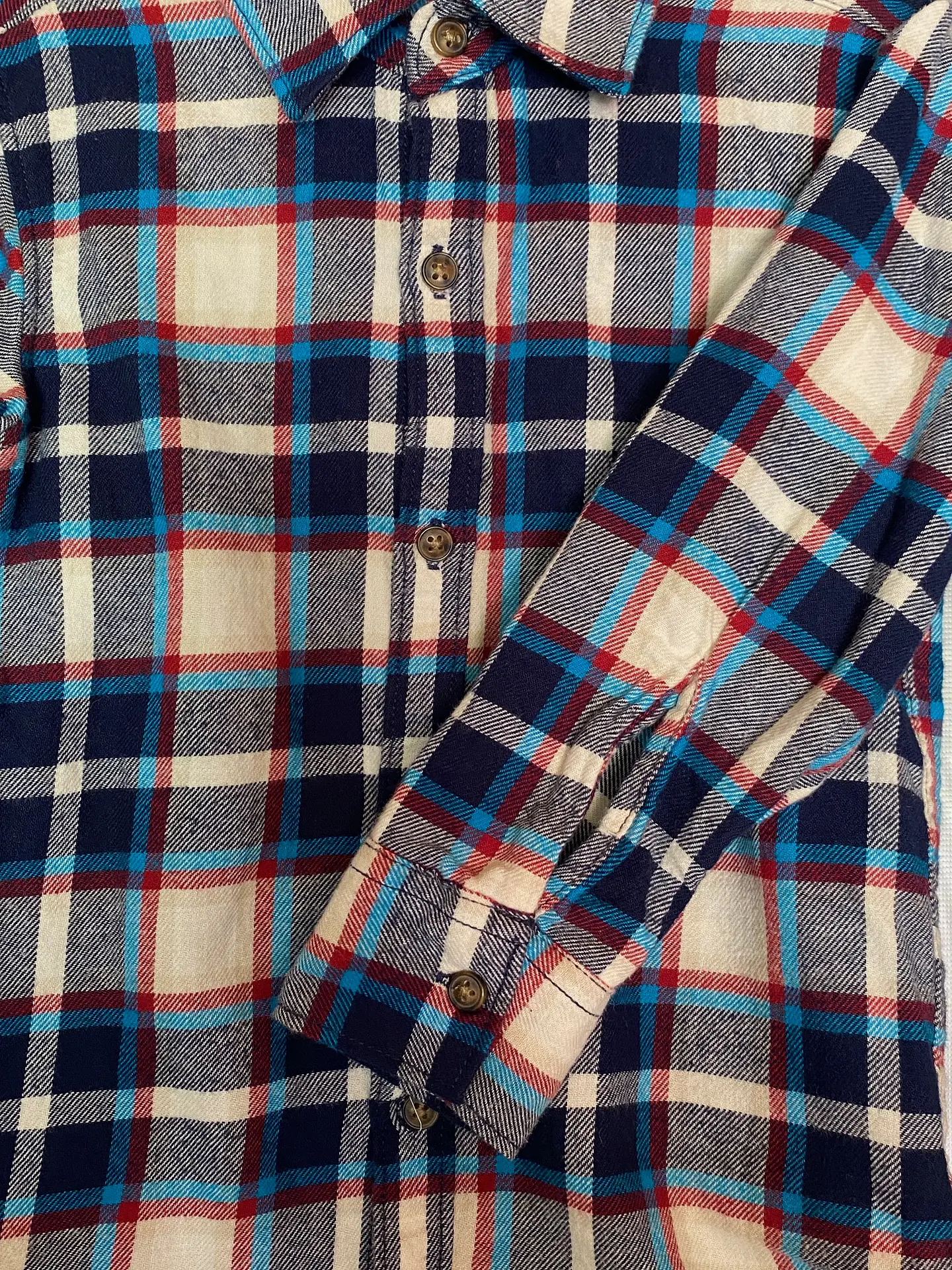 Camisa de Franela Escocesa Carter's – Azul, Rojo y Crema (Talla 3T) 7