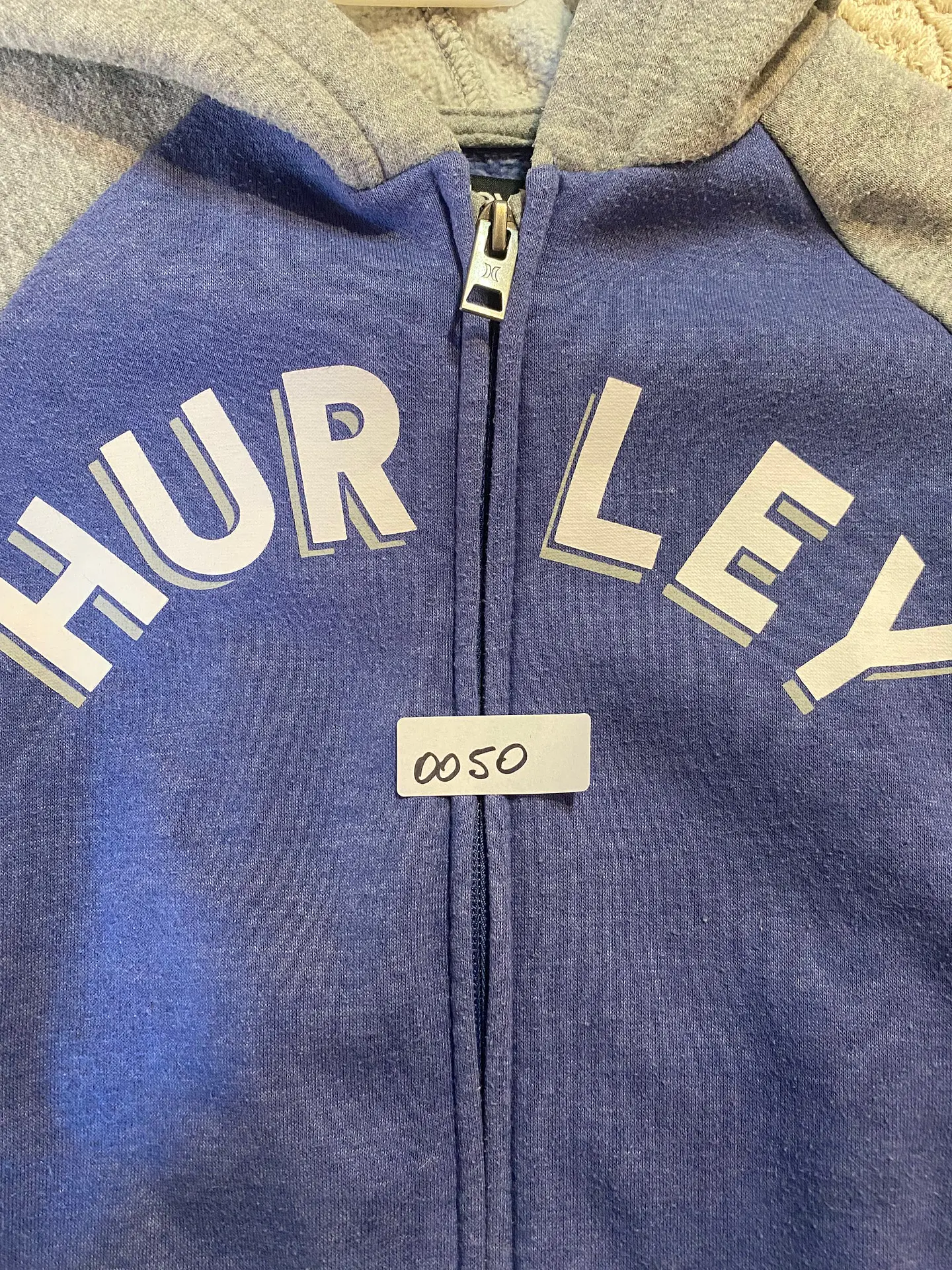 Polerón con Capucha HURLEY para Niño – Talla 5 (4-5 años) 15