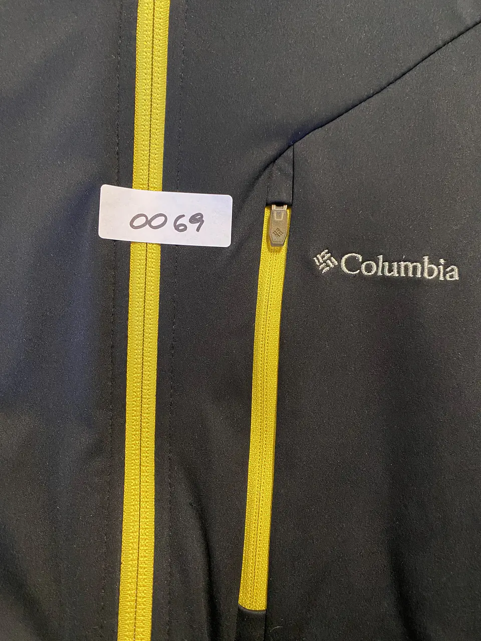 Chaqueta Softshell Columbia Omni-Shield Unisex – Talla M 17
