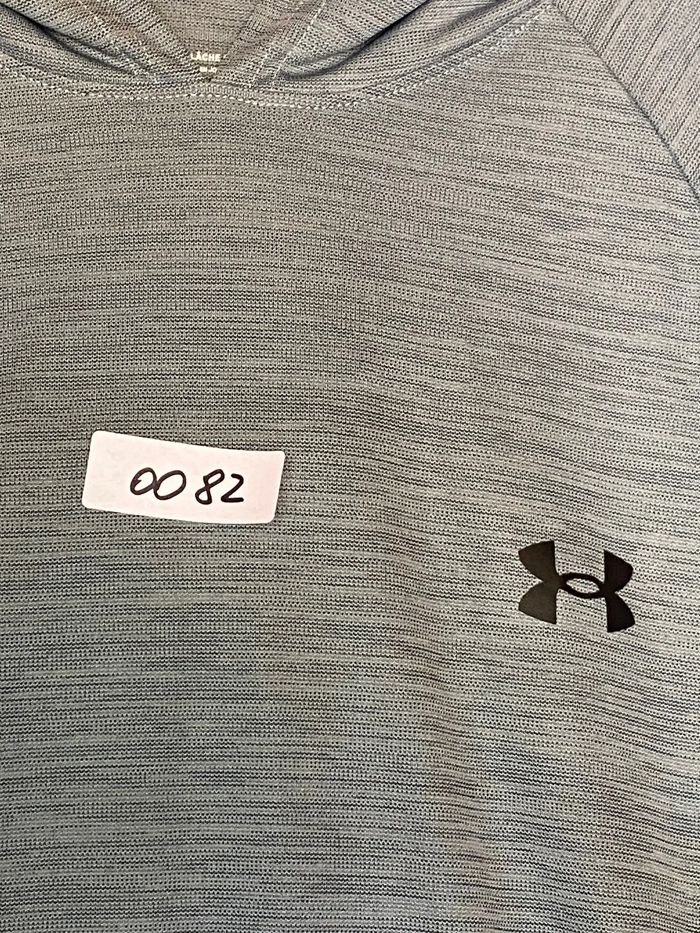 Polerón Deportivo Ligero Under Armour – Talla M / L (Suelto) 15