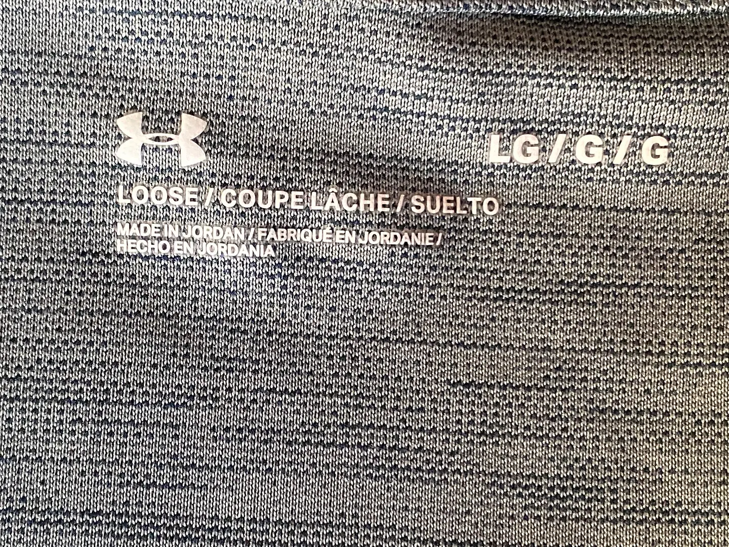 Polerón Deportivo Ligero Under Armour – Talla M / L (Suelto) 8