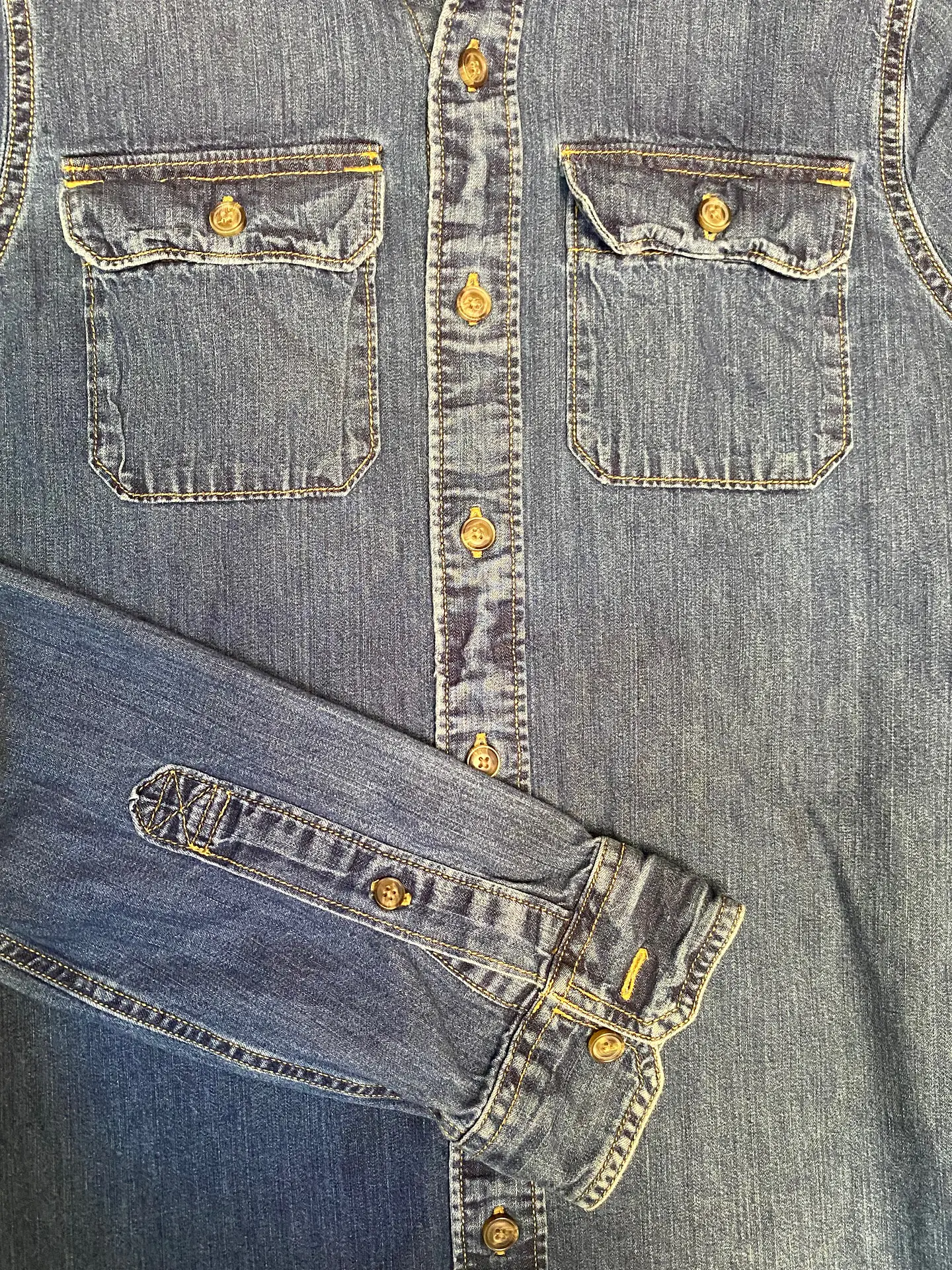 Camisa de Mezclilla Abercrombie & Fitch – Talla M 7