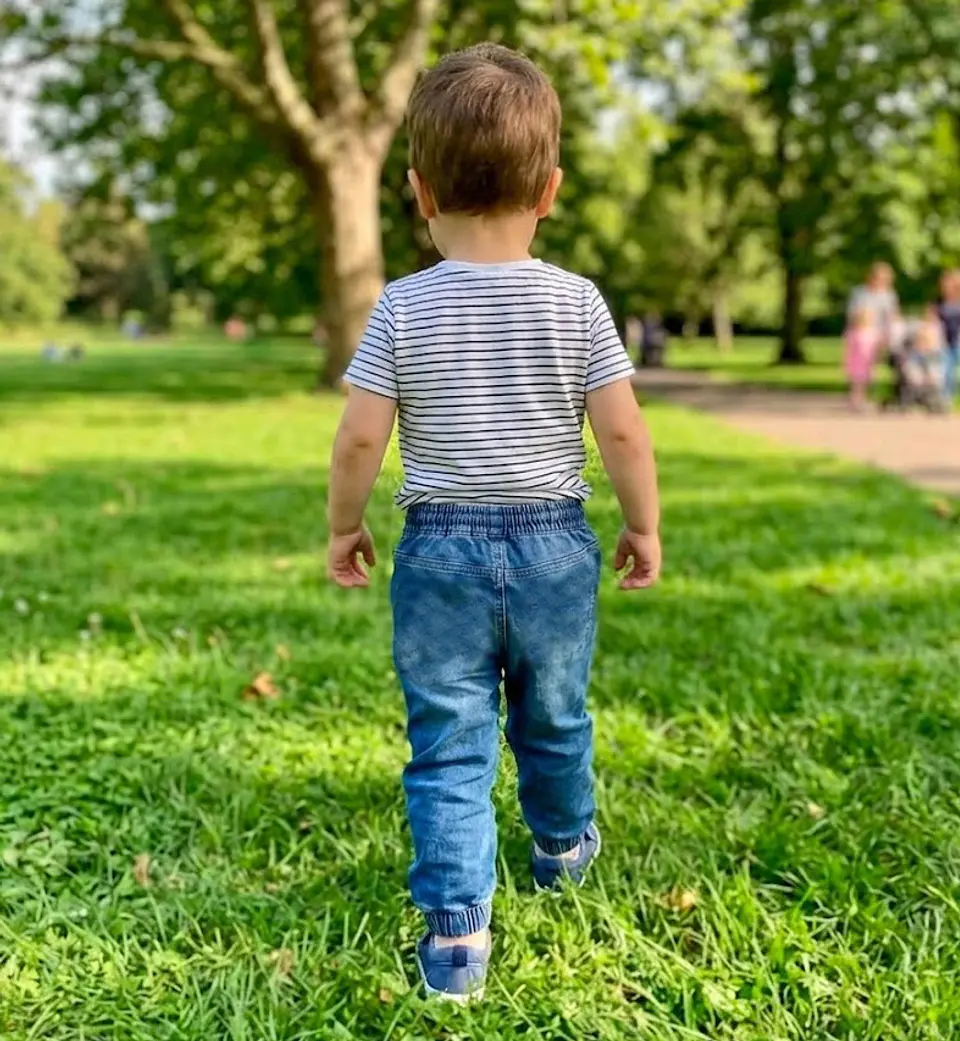 Jeans Jogger Infantil H&M – Talla 2 - Unisex 5
