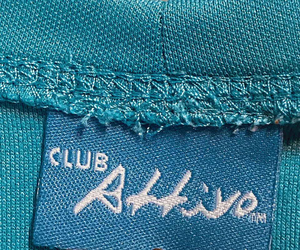 Polera Deportiva Manga Larga Club Attivo – Talla M 6