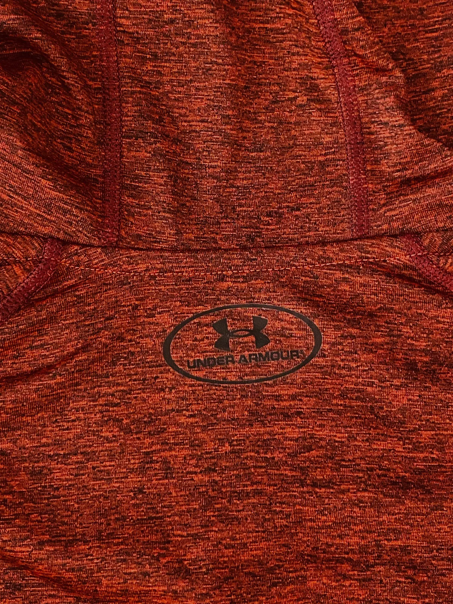 Polera Deportiva Under Armour HeatGear Manga Larga– Talla XL 10