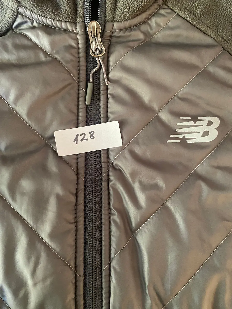 Chaqueta Híbrida New Balance – Talla S (Women's) 13
