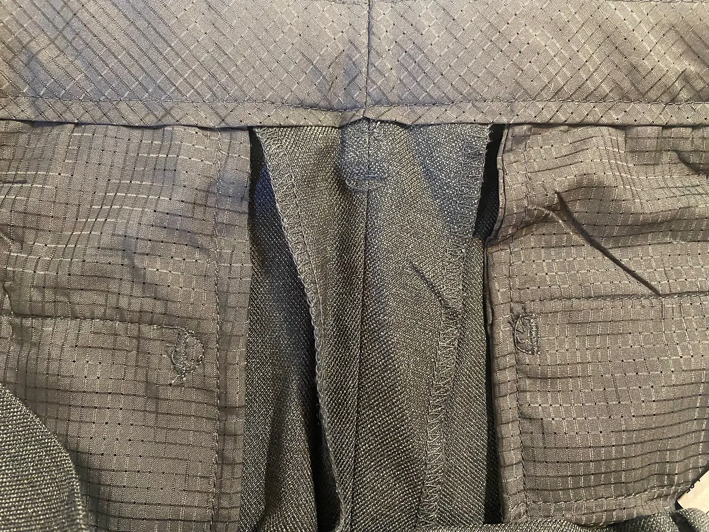 Pantalón de Vestir Uniqlo Kando – Gris Oscuro - Talla 42/44  (NUEVO) 15