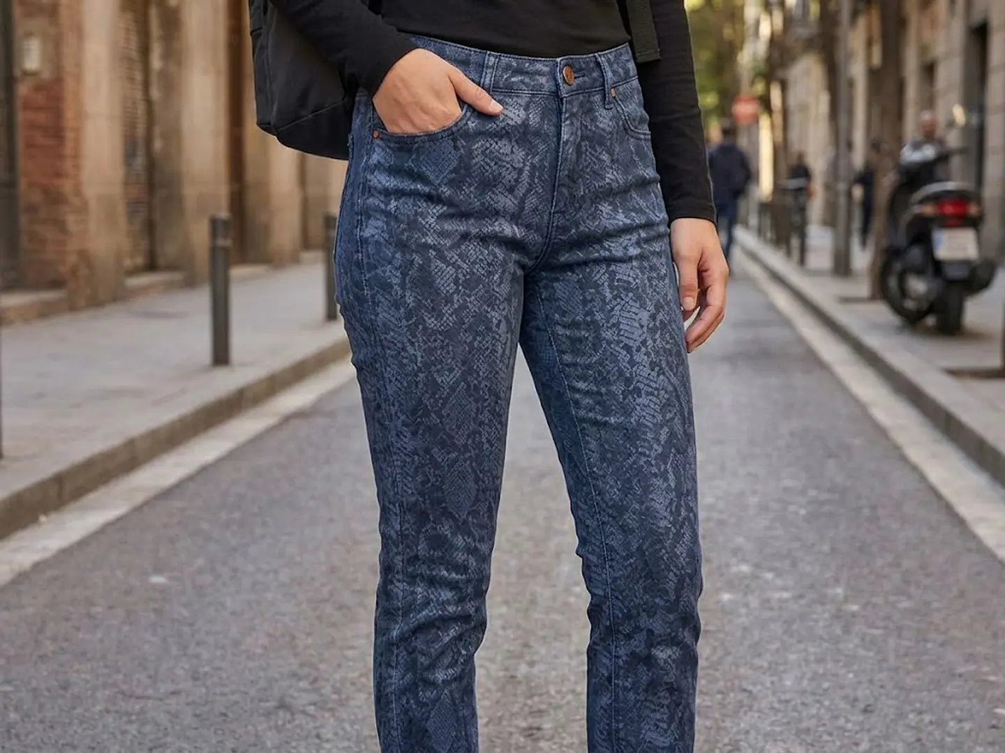 Pantalón Skinny Mossimo – Textura Snake Blue - Talla S 4