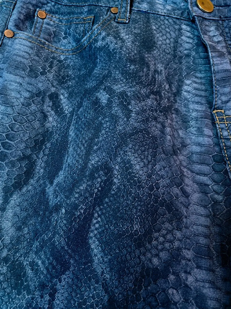 Pantalón Skinny Mossimo – Textura Snake Blue - Talla S 14
