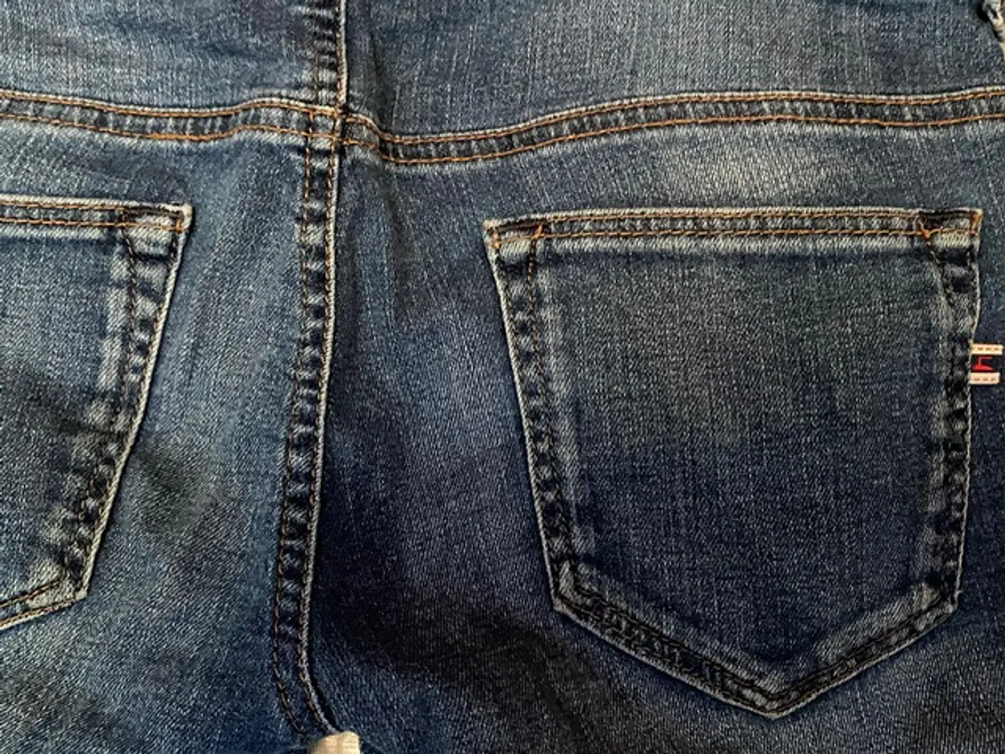 Jeans Mango – Modelo Lizzy (Talla 36 EUR / 4 USA) 13