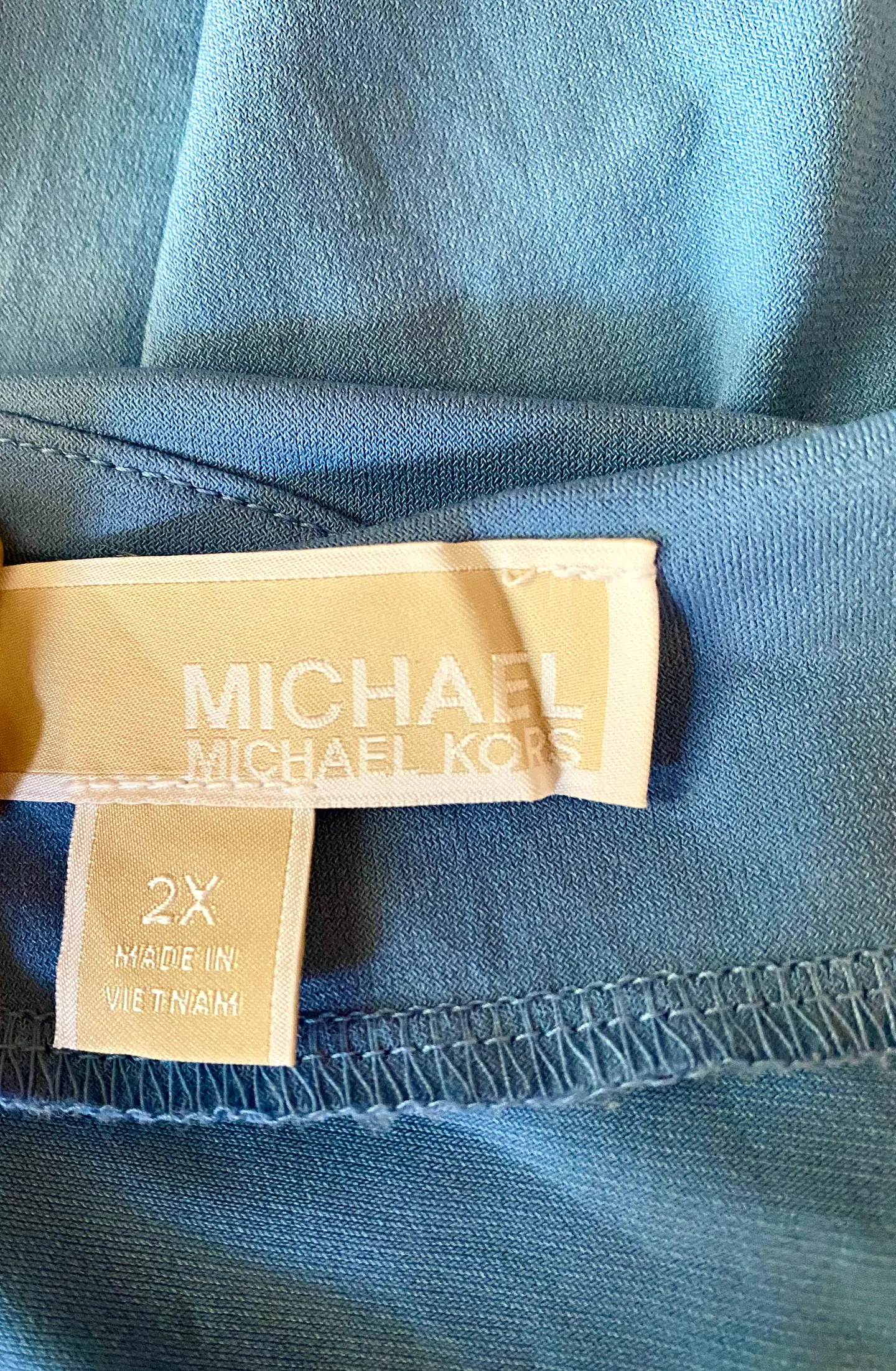 Blusa Michael Kors – Cold Shoulder con Cadenas Doradas - Talla 2X (XXL) 6
