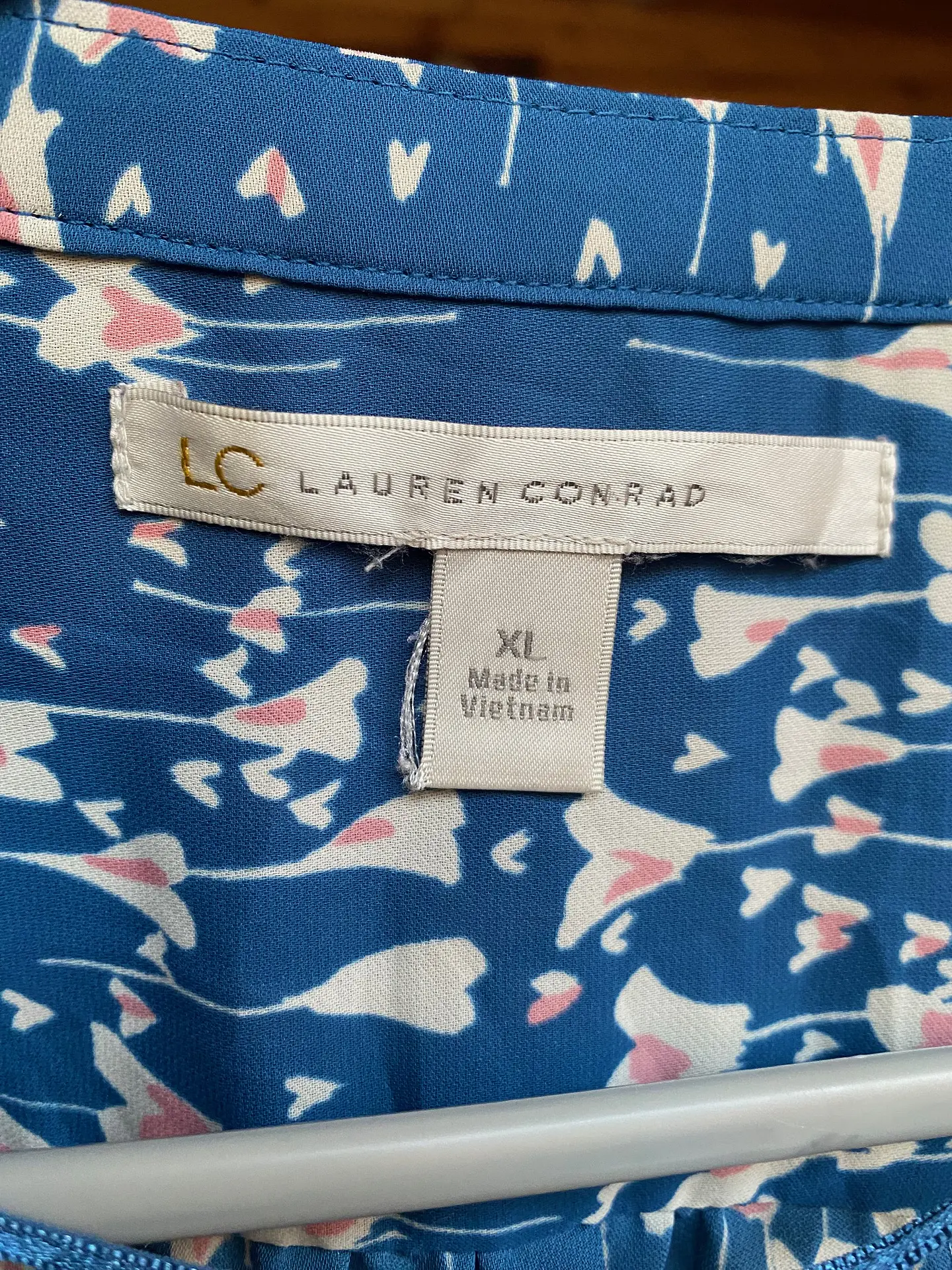 Blusa Lauren Conrad Romántica y Versátil – Estilo Ajustable - Talla XL 7