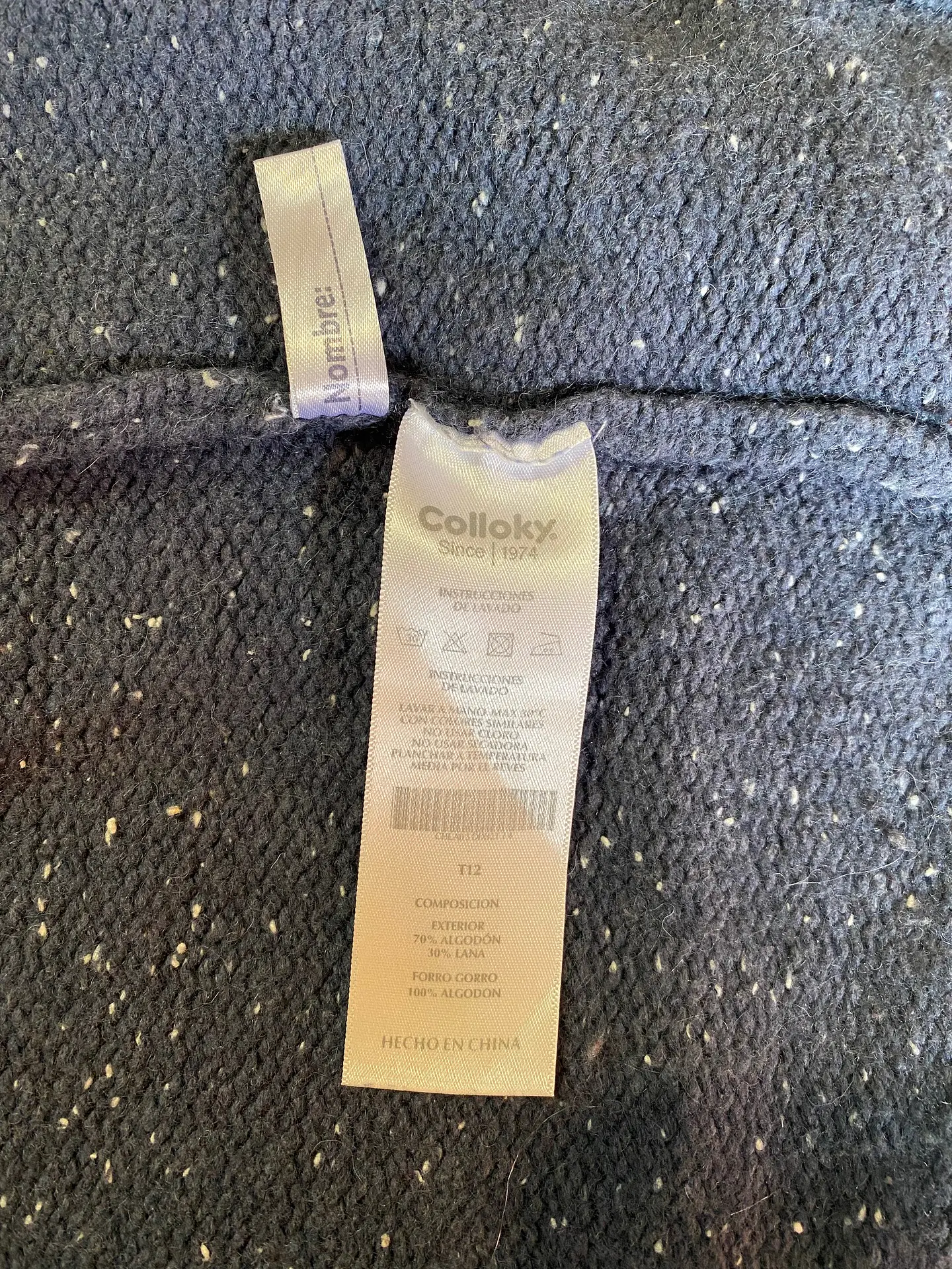 Polerón de Lana Colloky con Cierre y Gorro – Talla 12, pero se ajusta más a 6/8 8