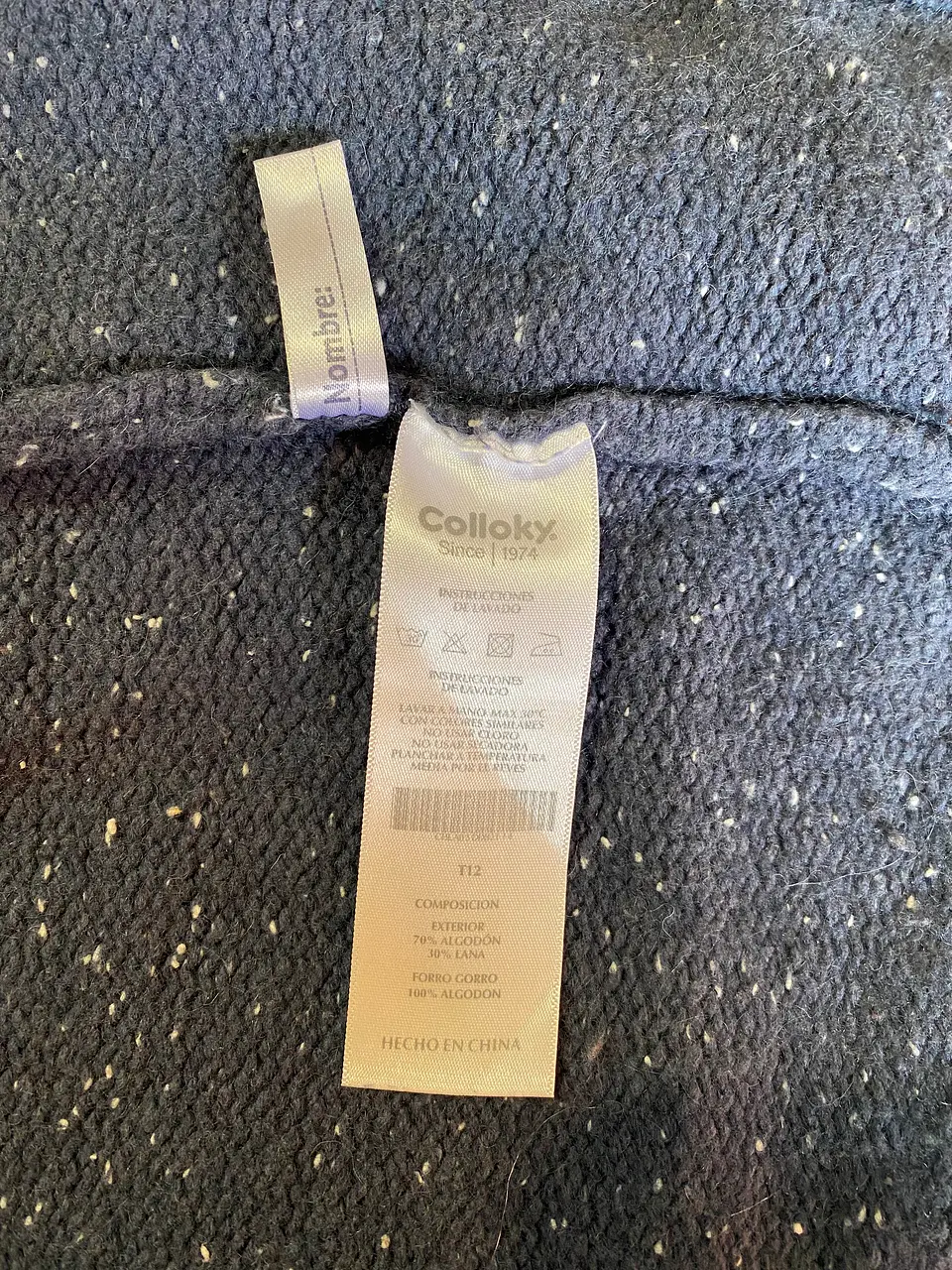 Polerón de Lana Colloky con Cierre y Gorro – Talla 12, pero se ajusta más a 6/8 8