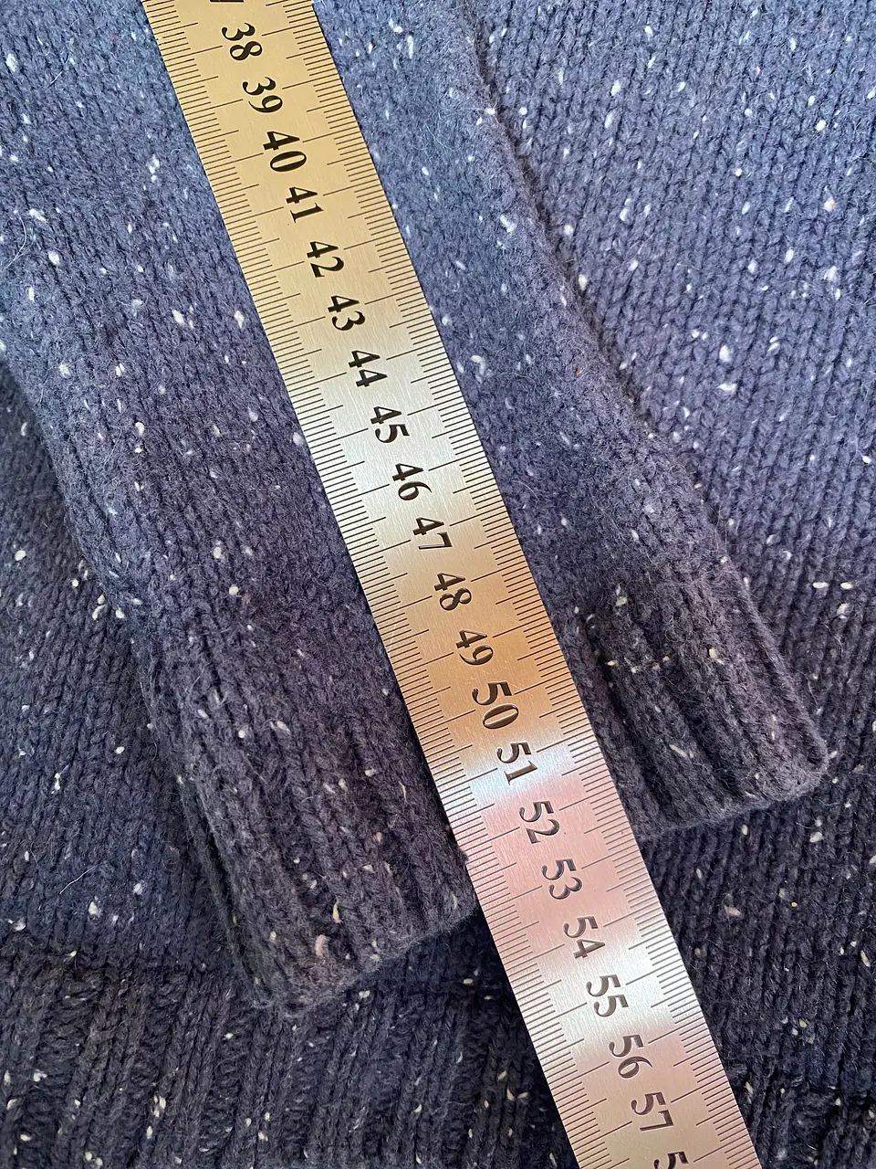 Polerón de Lana Colloky con Cierre y Gorro – Talla 12, pero se ajusta más a 6/8 14
