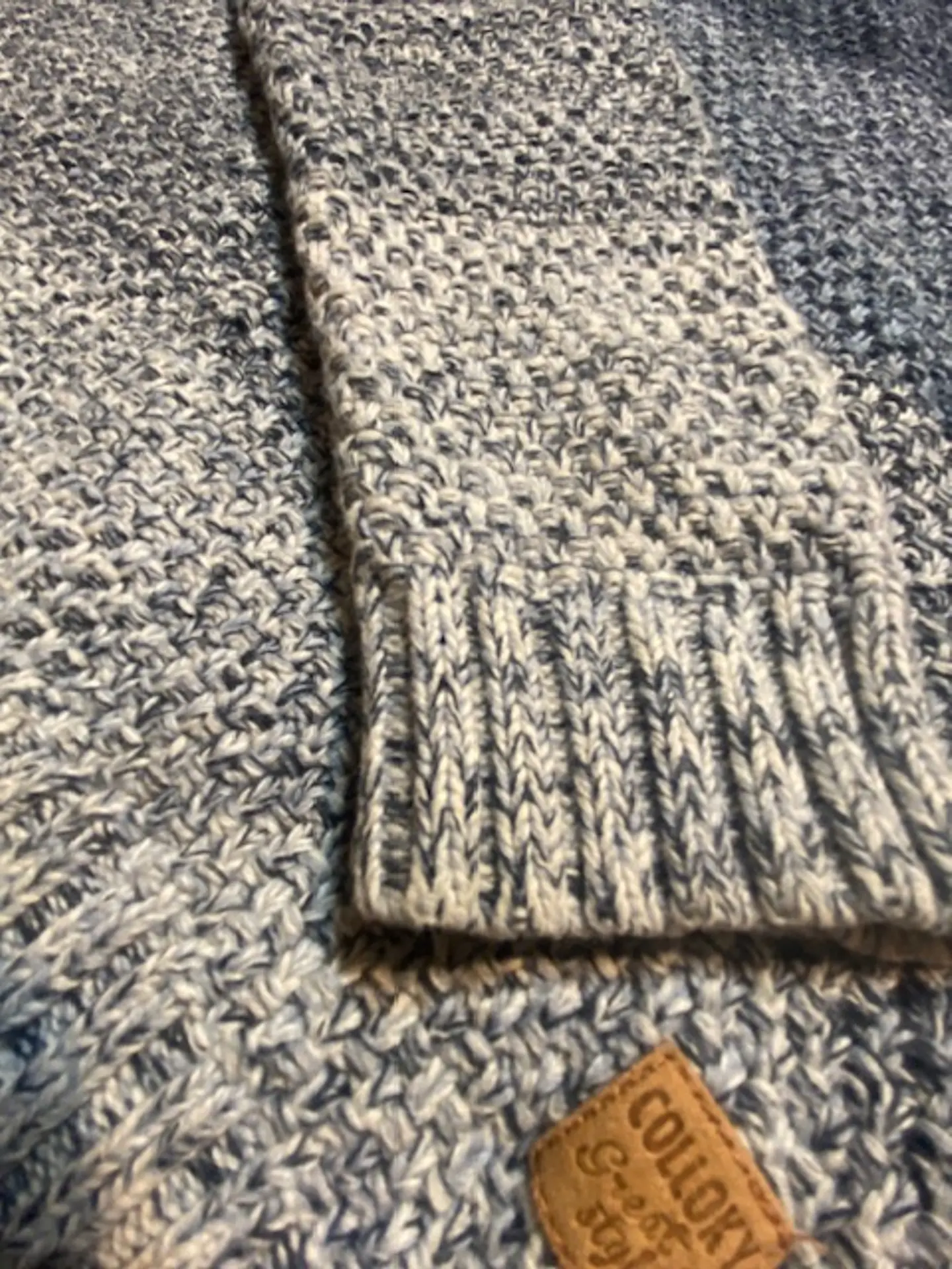 Sweater Colloky Tejido a Rayas Degradé – Estilo Confortable e Invernal - Talla 8 9